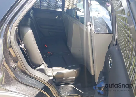 2017 Ford Police Interceptor из США, поврежденный, VIN 1FM5K8AR5HGD66773